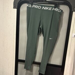 Nike Pro Forest Green Tights